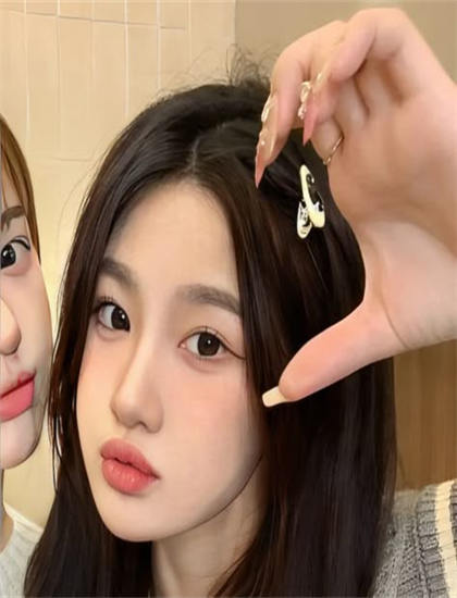 电影经典《留守姐妹》的文化内涵与社会意义 ——电影爱好者的必读指南